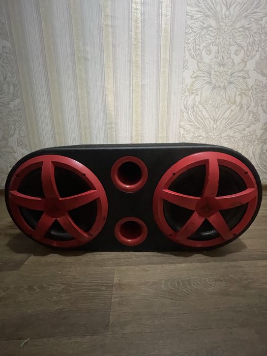 Продам  сабвуфер