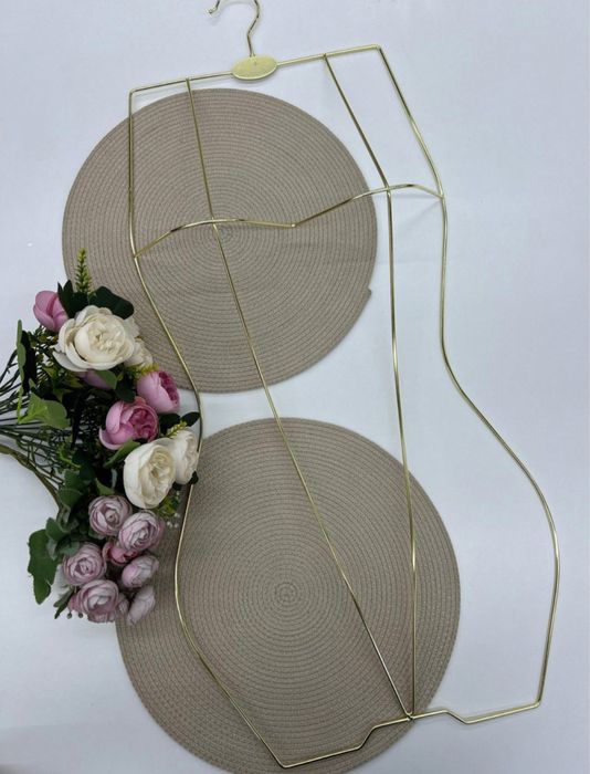 Вешалки каркасные , фигурные