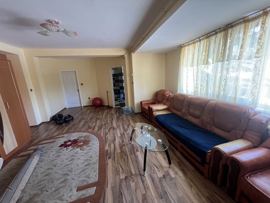 Vand apartament 3 camere. Fetesti/Ialomita