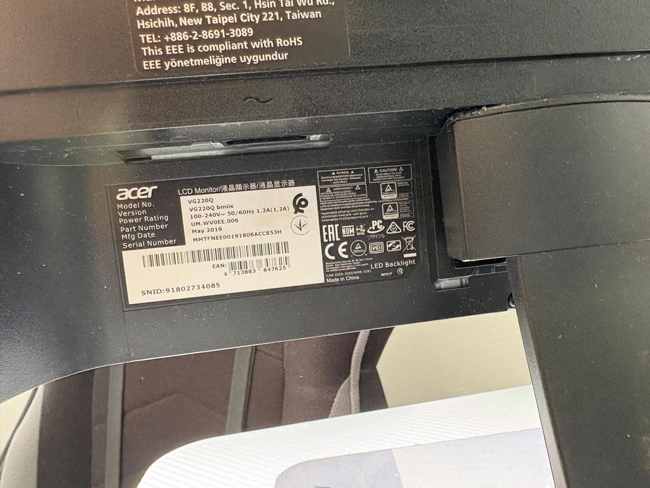 Vand unitate pc + monitor ACER gratuit