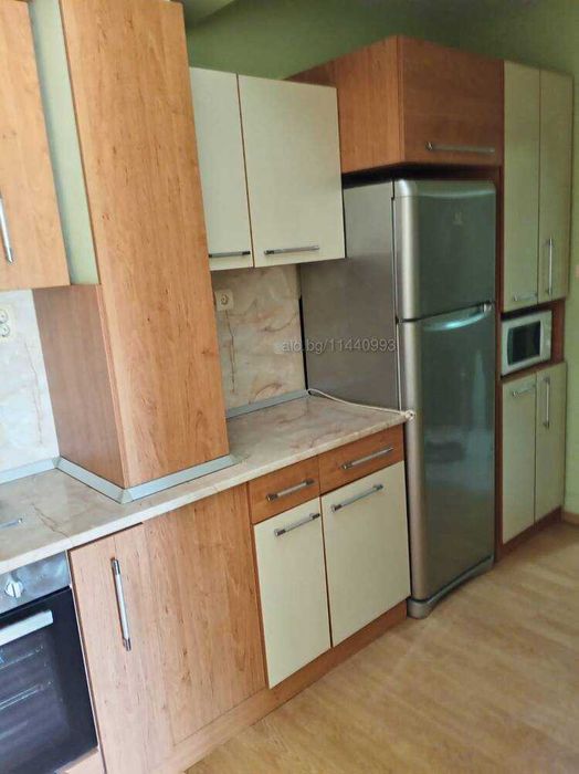 Дава се под наем Тристаен апартамент в Стара Загора, Център - 78 кв.м за 400 € - Снимка #6