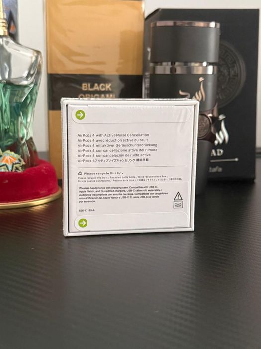 Airpods 4 ANC noi sigilate