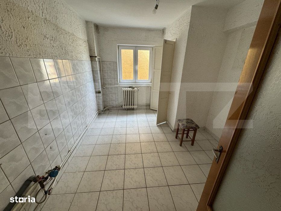 Apartament 3 camere , 67mp , zona Mercur Cetate