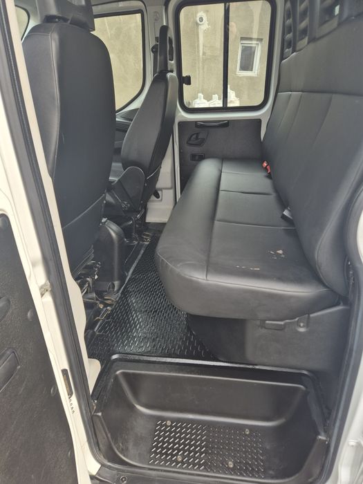 Vand Iveco daily 7 locuri 35c140