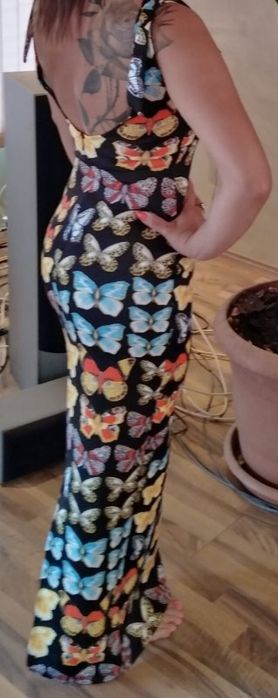Стилна рокля на пеперуди