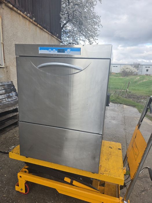 Последен модел професионална миялна машина Elettrobar