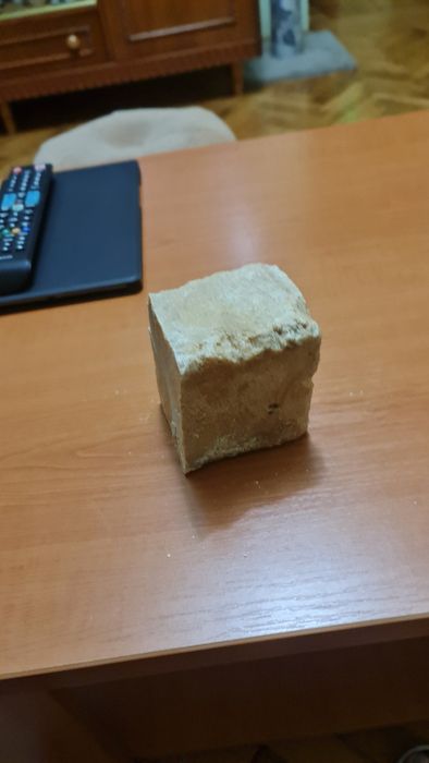 Ceara de albine 98% puritate ,sapun lichid si solid. Pret 38 lei /