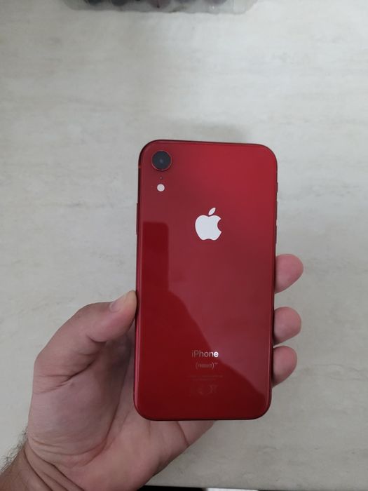 Vând iPhone XR 64 GB – Roșu – Baterie 88%