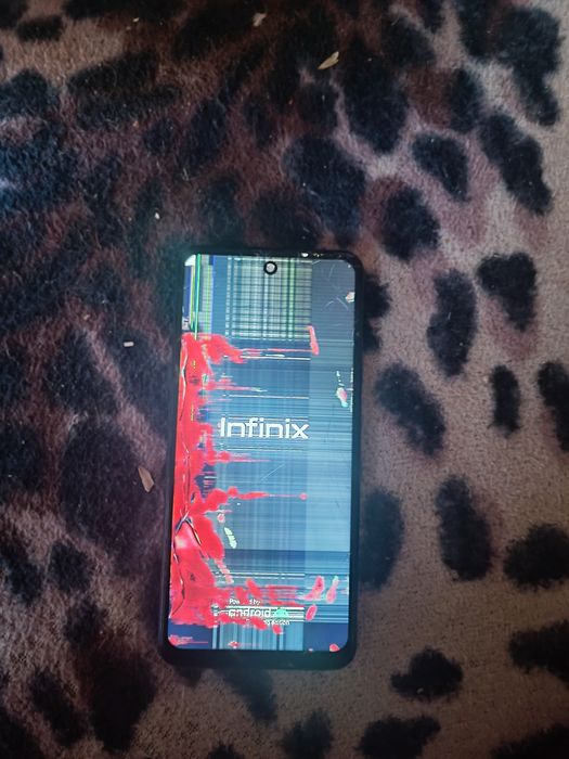 Продам телефон Инфиникс