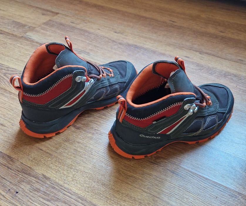 Bocanci de drumeție Quechua