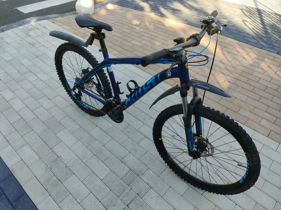 Bicicleta Ghost 26" Base black/blue
Cadru: Aluminiu
