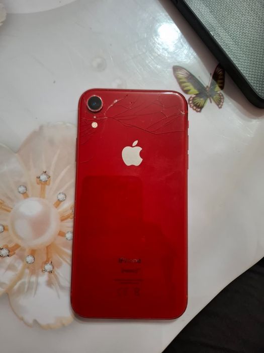 Iphone xr 64 gb.