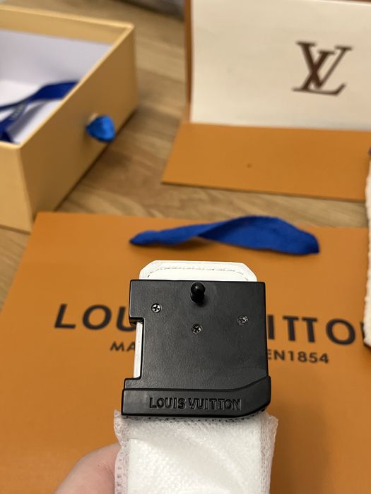 curea LOUIS VUITTON  full box