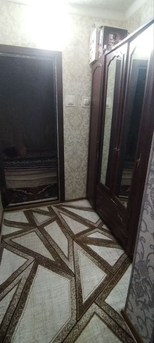 ALGARITM dahasida 1 xonali, 2 xonaga aylantirilgan квартира sotilad