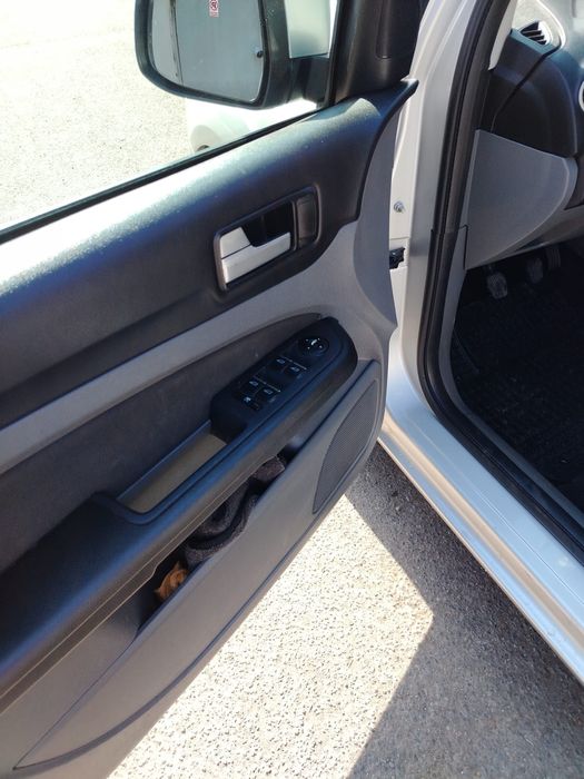 Ford focus 2 Benzina și GPL