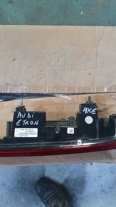 stop/lampa spate Audi E-Tron 4KE