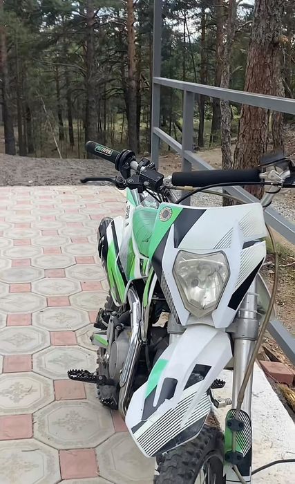 Продам питбайк Рейсер 125кубов