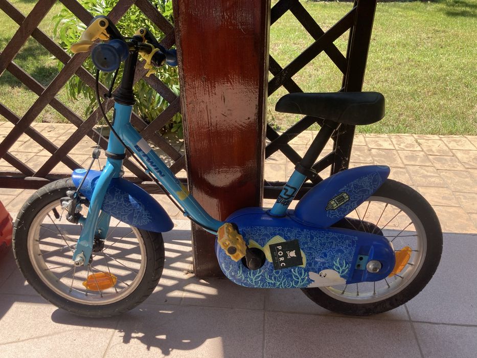 Bicicleta cu roti ajutatoare copii 4-5 ani
