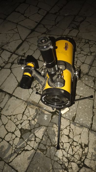 De vînzare telescop mașină de cusut bicicleta fetiță radioul vechi