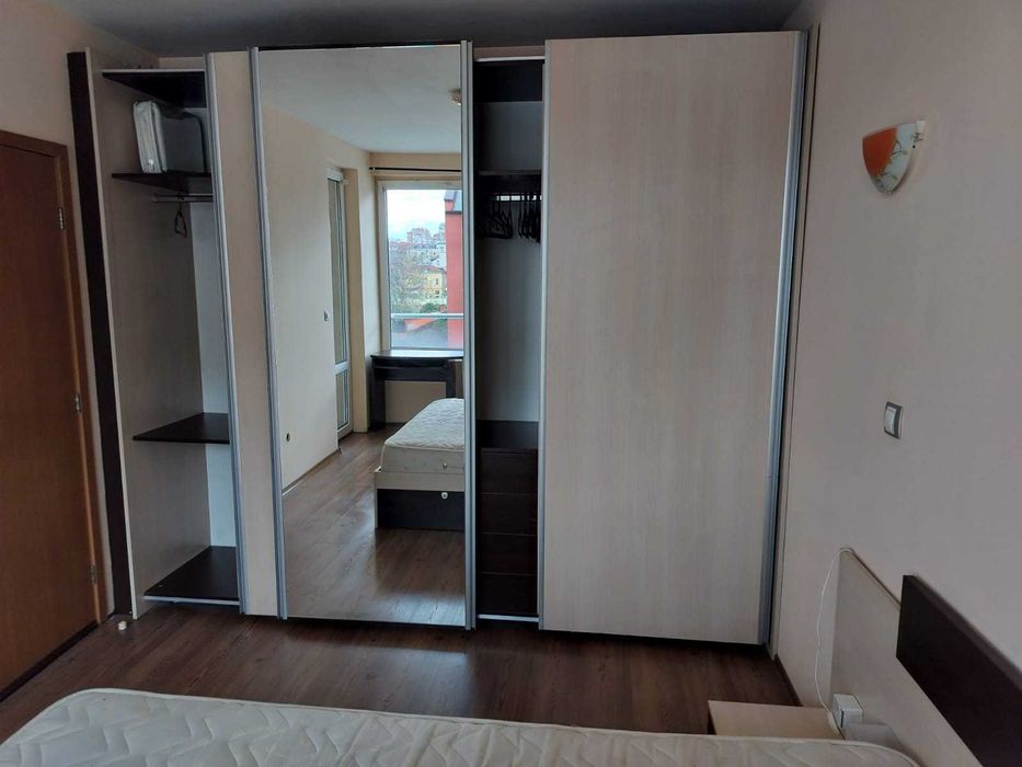 Дава се под наем Двустаен апартамент в София, Център - 63 кв.м за 400 € - Снимка #2