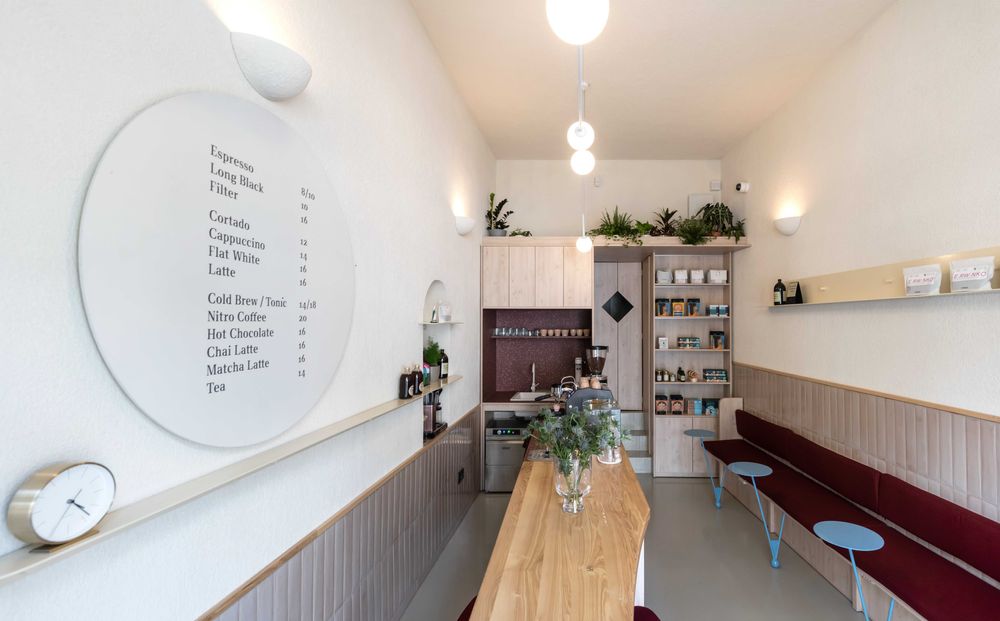 Predare business amenajat la cheie - cafenea