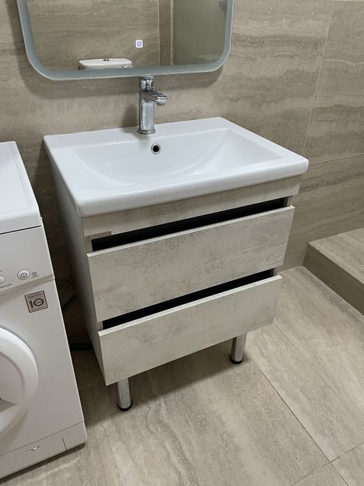 Раковина с тумбой