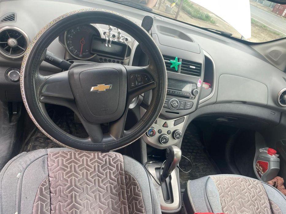 Шевролет Авео Т300