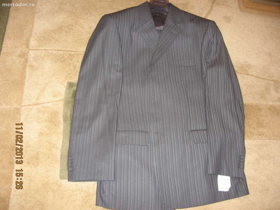 vand convenabil costum nou barbatesc