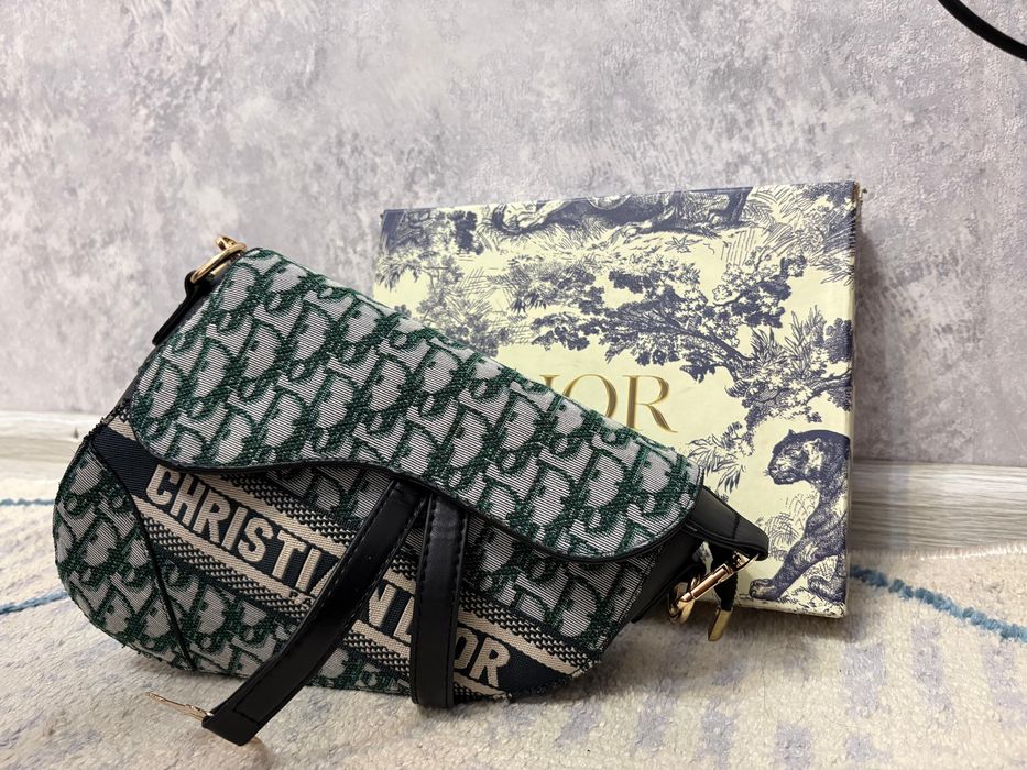 Сумкалар сатылады