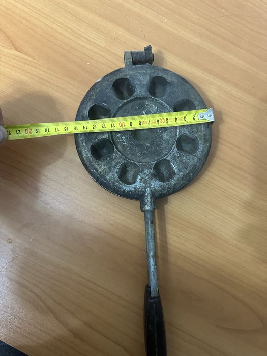 Орешница чугунная.