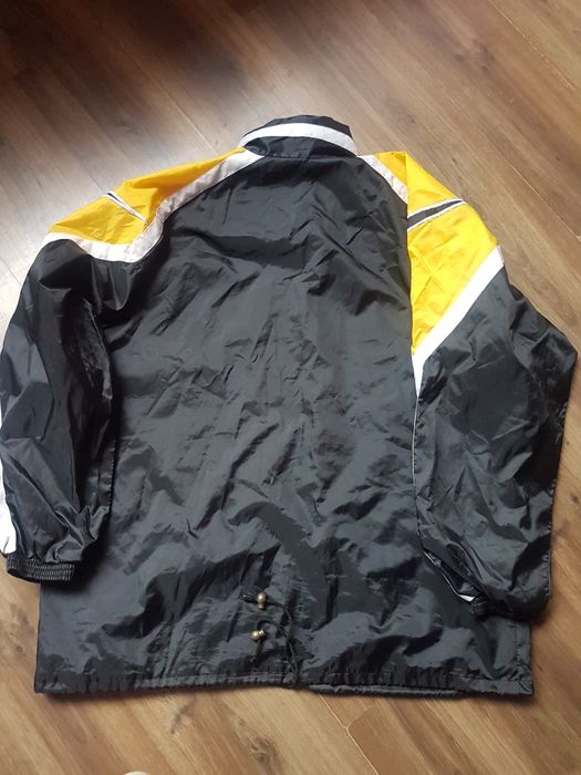 Оригинална ветровка на марка Nike