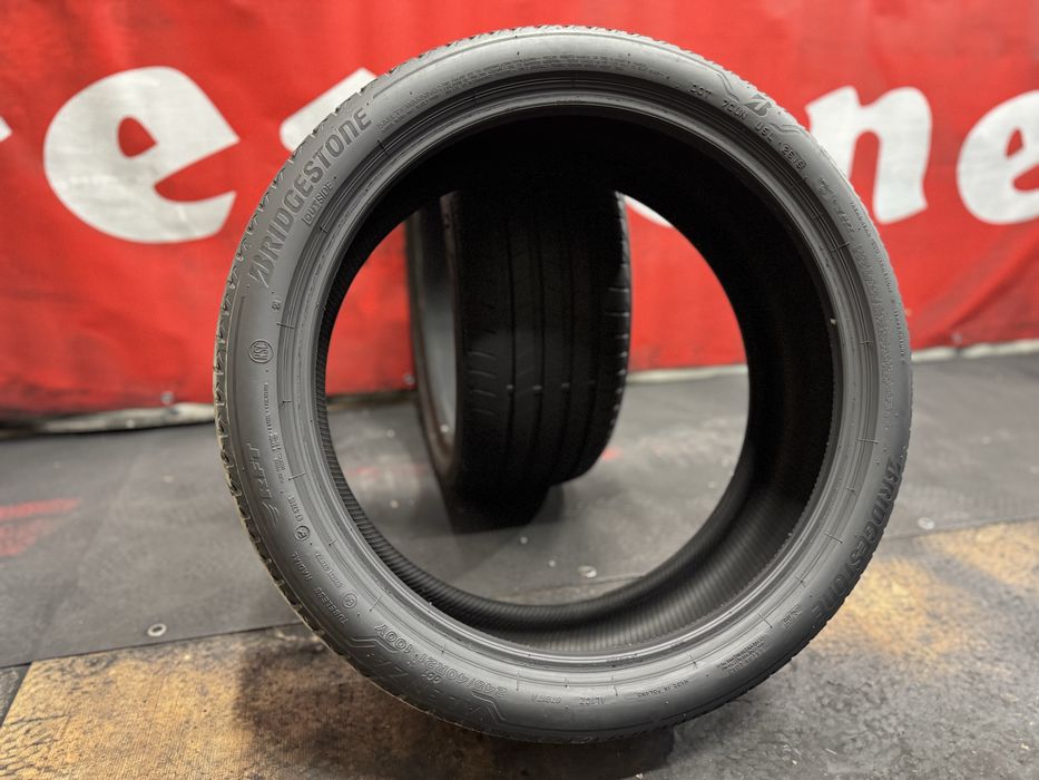 245 40 21, Летни гуми, Bridgestone Alenza001, 2 броя