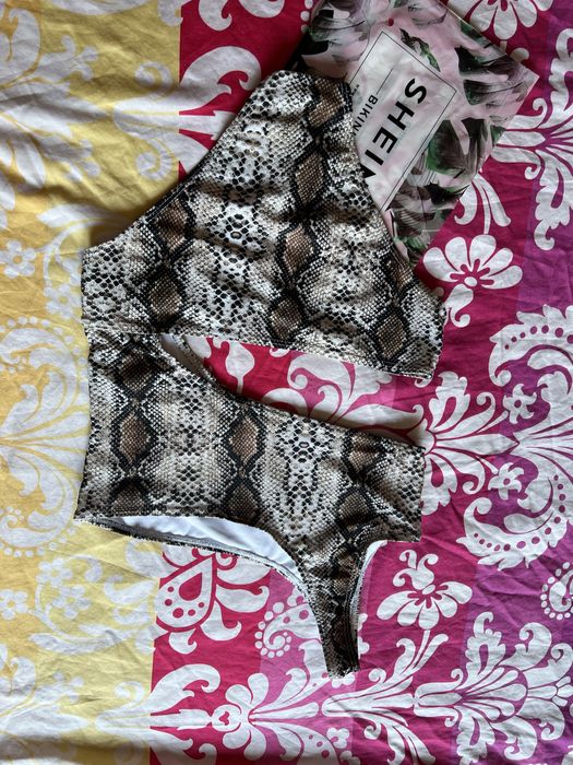 Ефектен   Цял бански