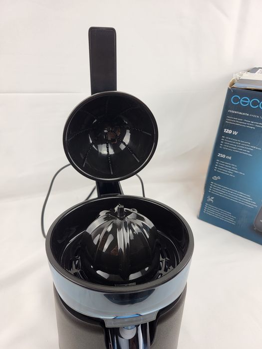 Машина за фреш, фрешарка, сокоизтисквачка