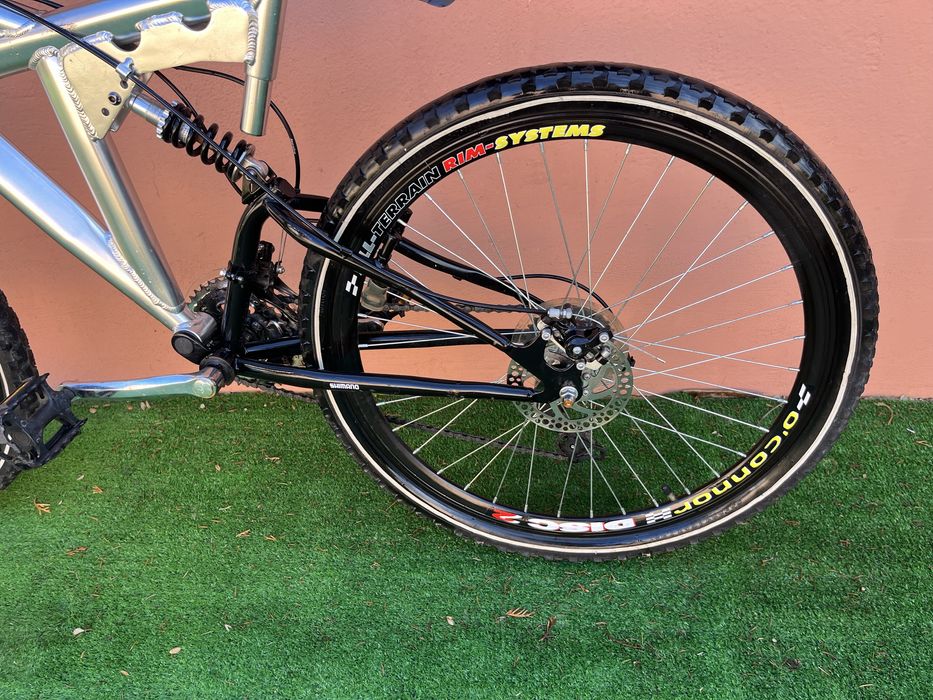 Алуминиев Немски Велосипед с Дискови Спирачки 26цола 8х3 Внос Германия