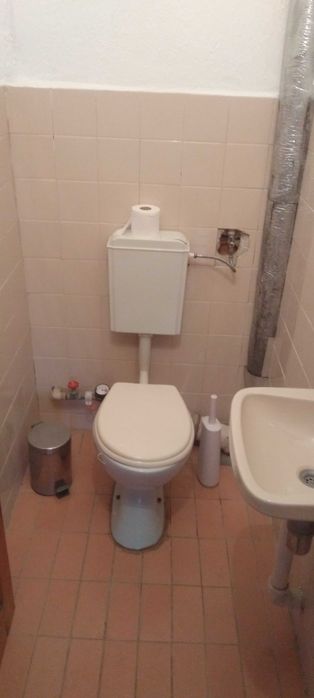 Дава се под наем Тристаен апартамент в Пловдив, Кючук Париж - 117 кв.м за 357 € - Снимка #13