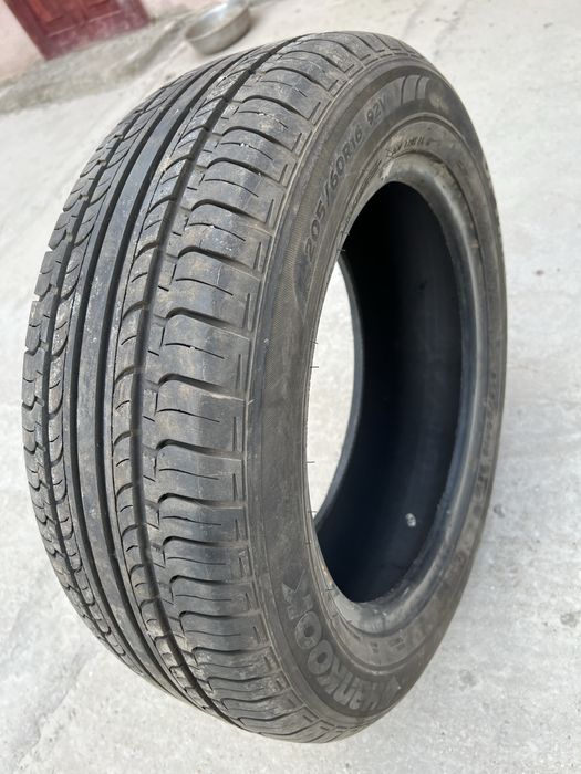 Hankook 205/60/16 92v