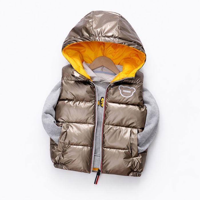 Продам детские утепленные жилетки