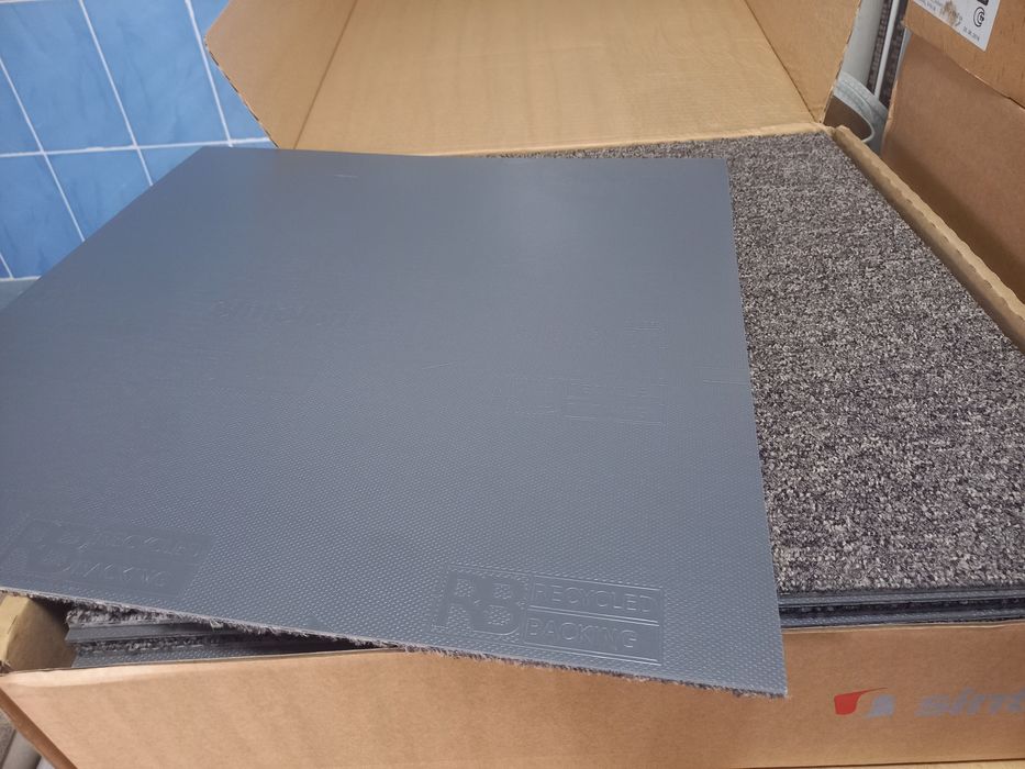 Ковролан. 100 квадратов. Новый.