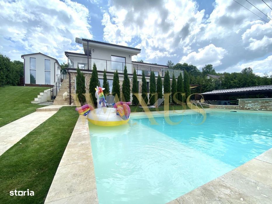 Vila  UltraLux in Feleacu cu un view spectaculos, 1000 mp teren , 200