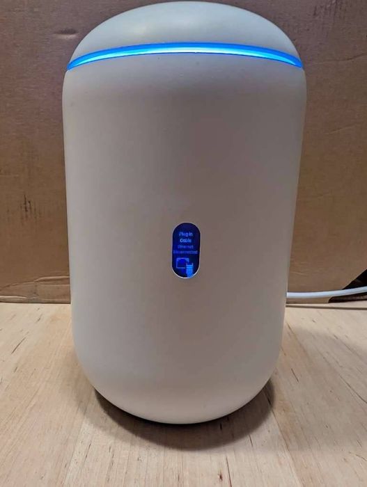 рутер Ubiquti - UniFi Dream Router 7 UDR7, 10G, бял