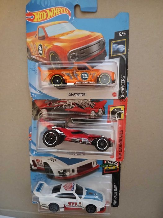 3бр. Колички Hot wheels