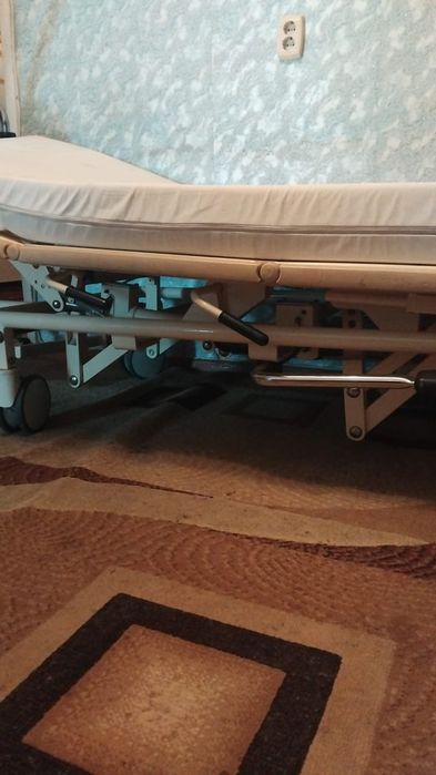 Продам медицинскую кровать