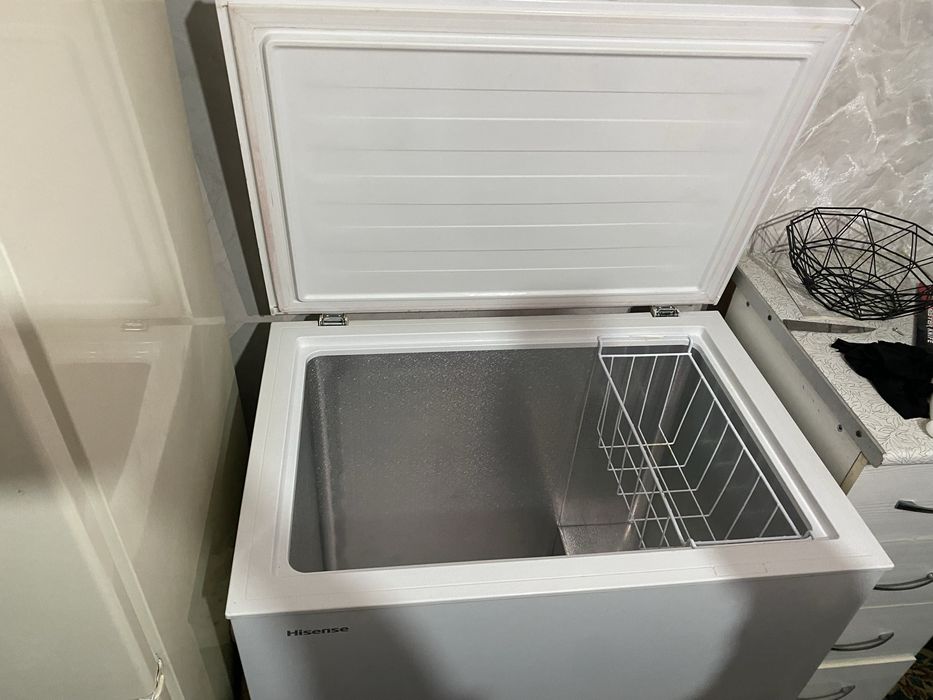 Морозильник Hisense отличное состояние