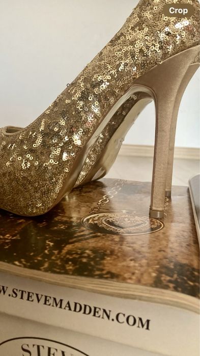 Pantofi Steve Madden din piele,  aurii cu paiete