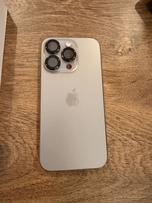 Iphone 15 pro 88% battery