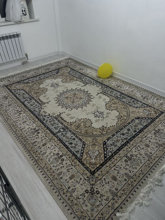 Продается Ковер б/у