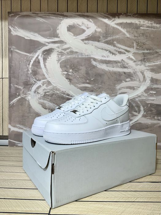 Nike Air Force 1 Triple White
