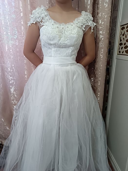 Продам 2 свадебных платья. Новые