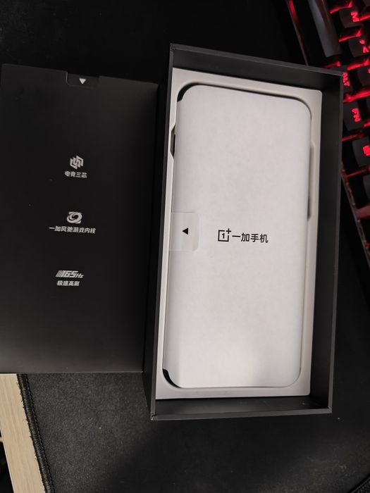 OnePlus 15 Infinite Black - 12GB/256G + căști xiaomi cadou